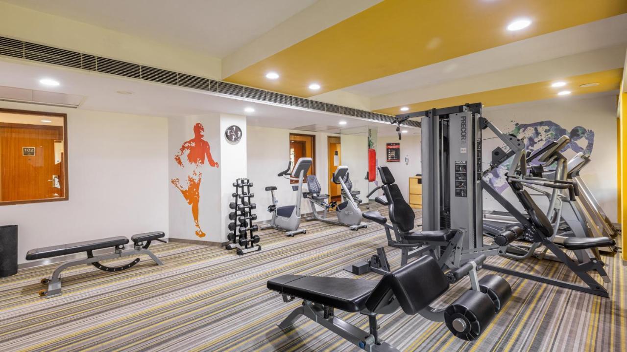 Ibis Gurgaon Golf Course Road - An Accor Brand Hotel Buitenkant foto
