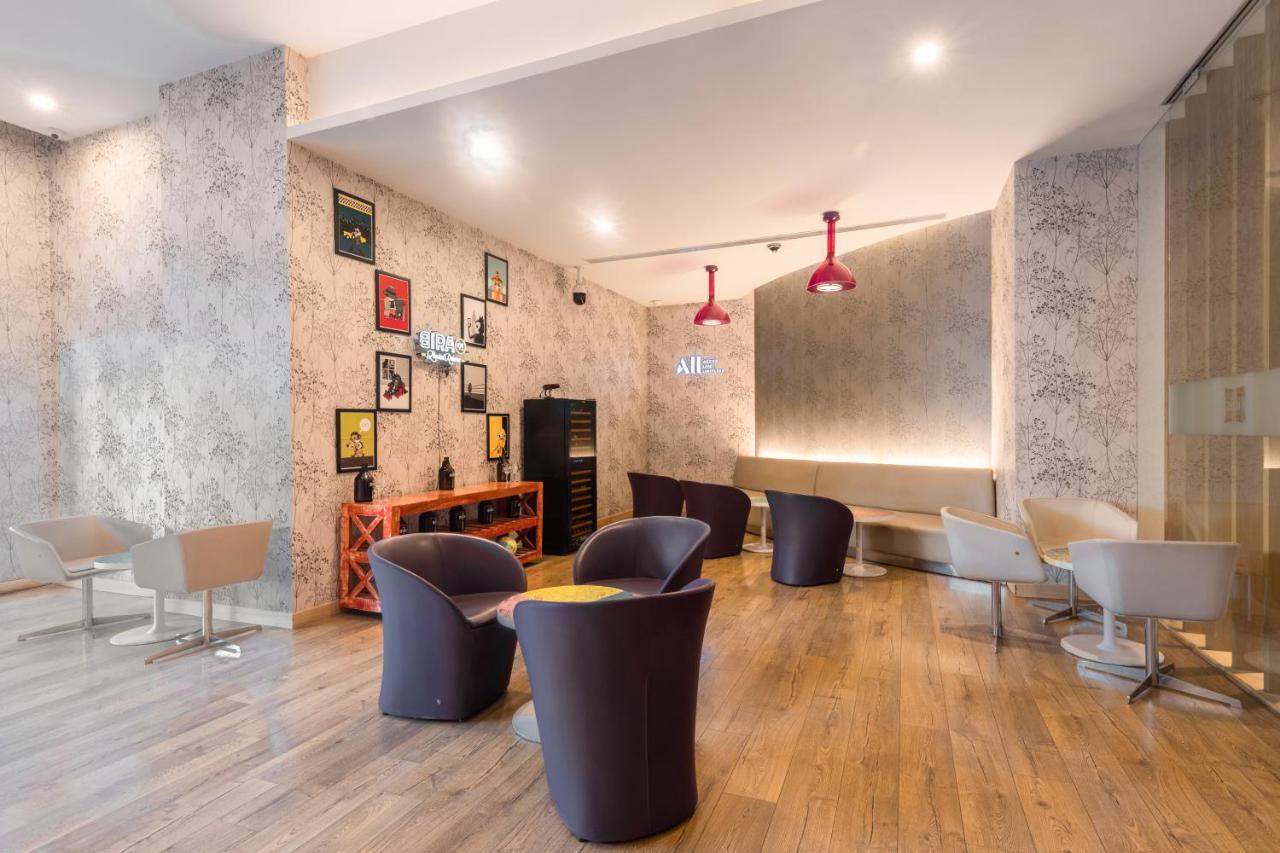 Ibis Gurgaon Golf Course Road - An Accor Brand Hotel Buitenkant foto