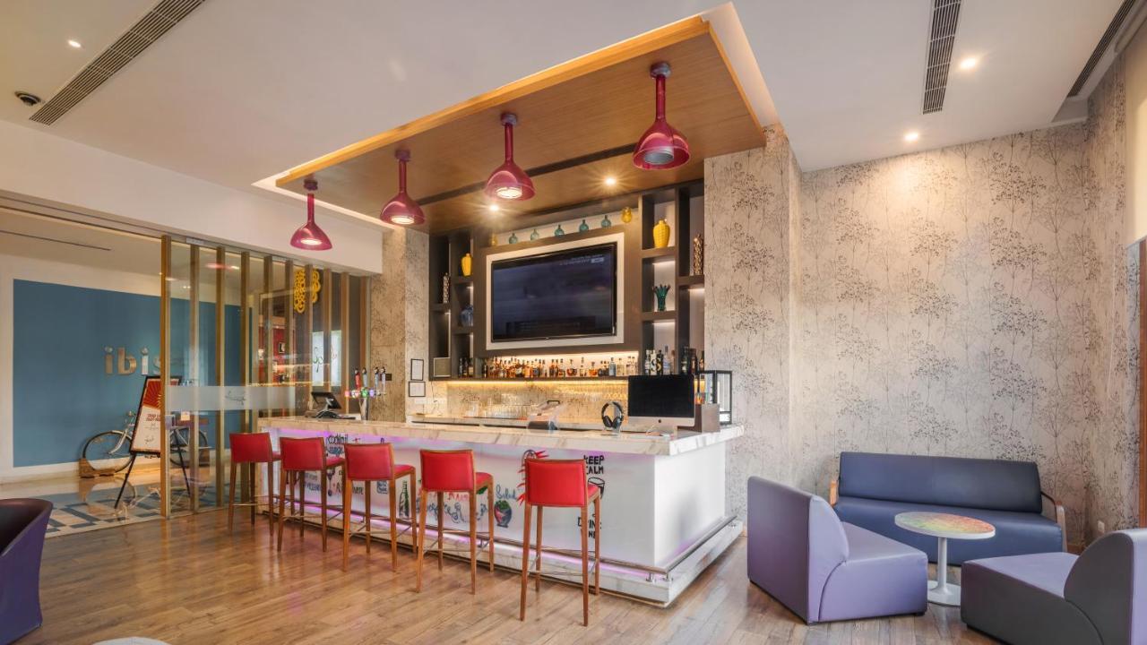 Ibis Gurgaon Golf Course Road - An Accor Brand Hotel Buitenkant foto