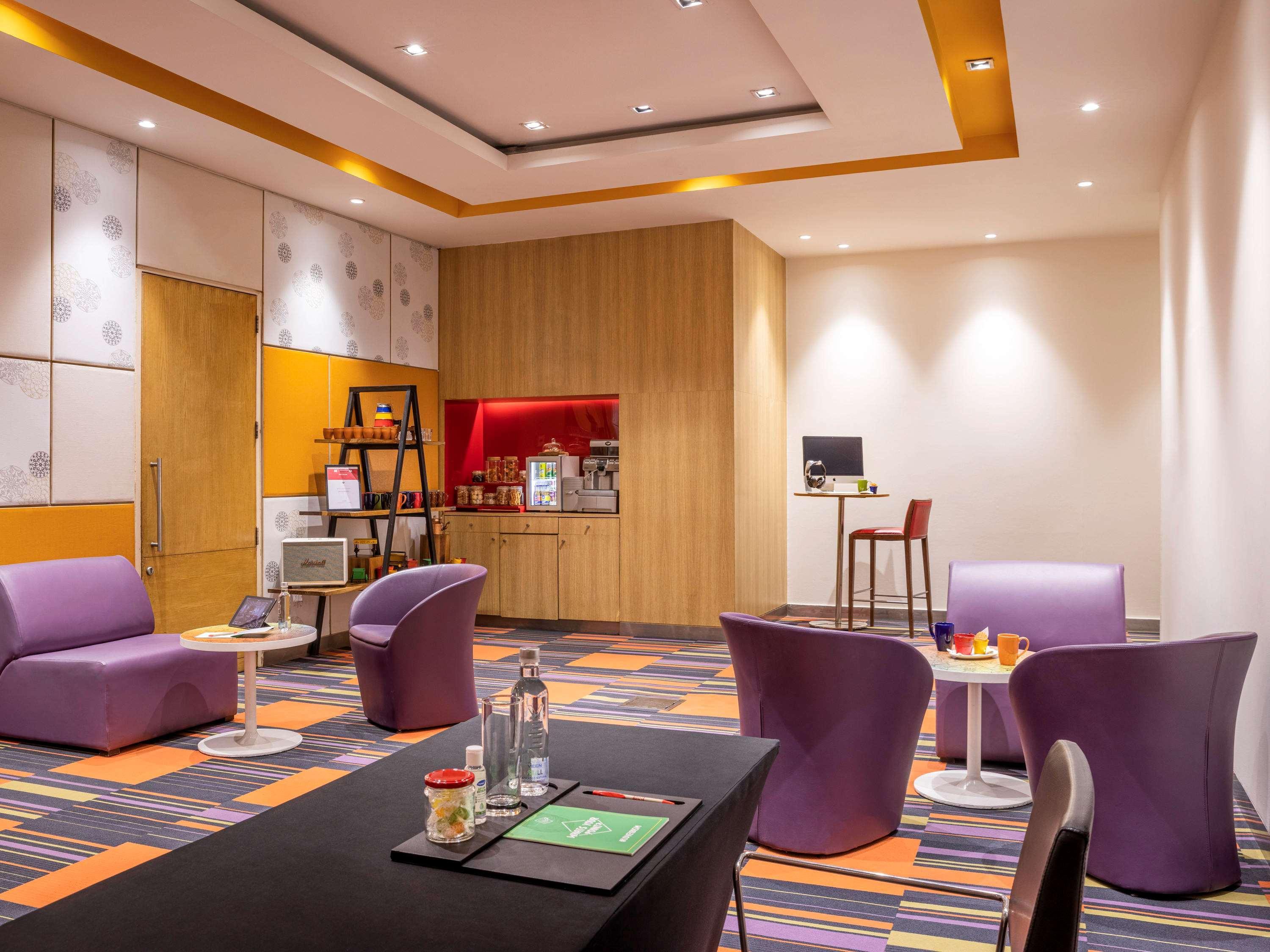 Ibis Gurgaon Golf Course Road - An Accor Brand Hotel Buitenkant foto